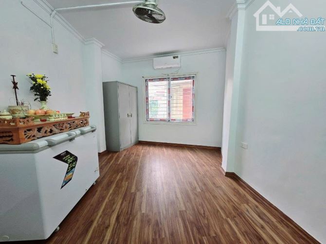 CHỈ 7 TỶ 300 TRIỆU - NÚI TRÚC - BA ĐÌNH - 6T - NGÕ THÔNG Ô TÔ TRÁNH - KINH DOANH SẦM UẤT - 2
