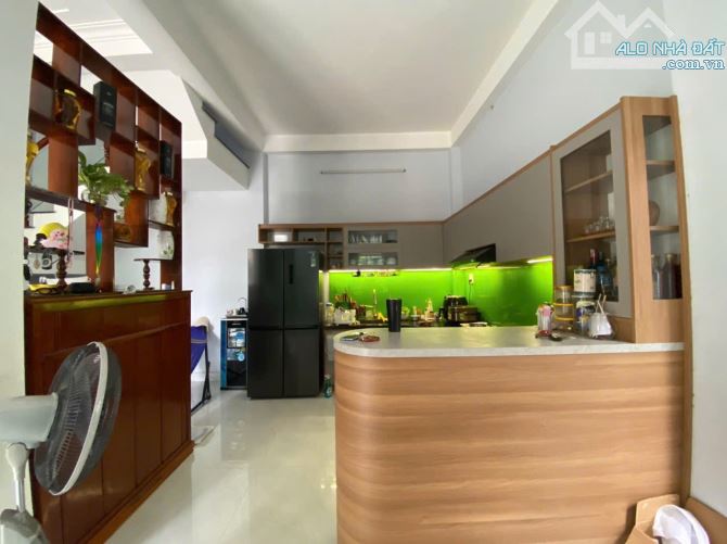 💥Nhà 1,5 mê Nb Trần Phú 72m2 ( 10x7 ) giá 3.2 tỷ. Nhà trung tâm Tuy Hoà - 2