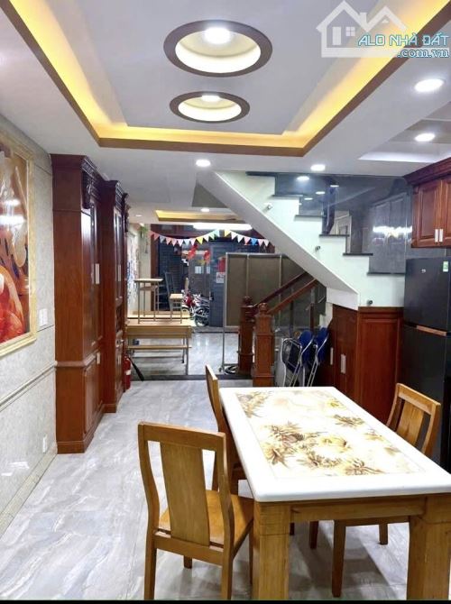 Khu VIP đẹp nhất Dương Quảng Hàm- Đường nhựa 10m- 5 tầng 5PN - Chr 10 tỷ hơn - 2