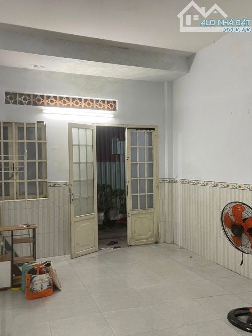 Bán nhà đường Dương Bá Trạc, Q.8, 140m2, 2 tầng, 2PN. Sổ đỏ, giá 8.6 tỷ. - 2