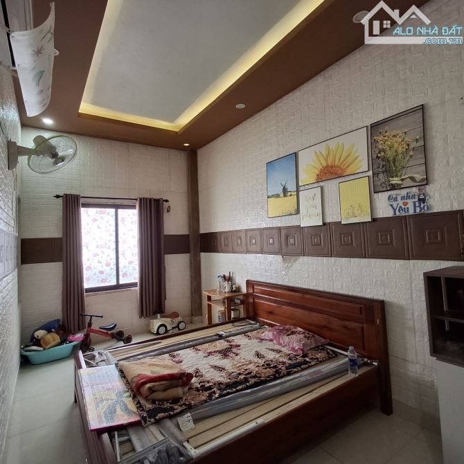 Bán nhà 3 tầng mê đẹp, ô tô đỗ cửa - Lê Cơ gần Núi Thành - Hải Châu - chỉ nhỉnh 6 tỷ - 2