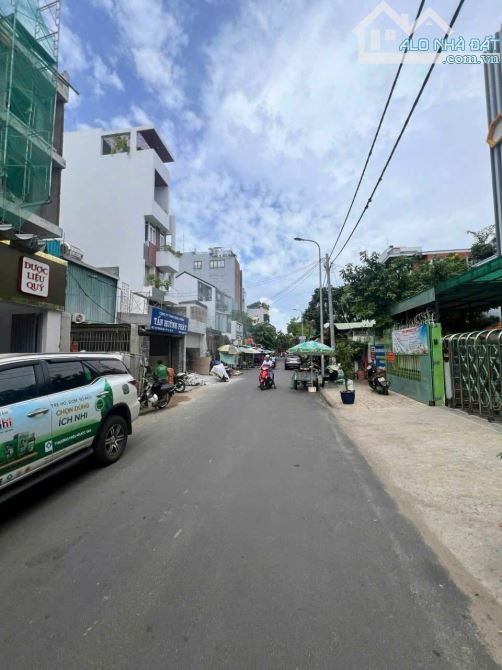 Siêu phẩm Góc 2MT Đường Trần quốc Toản 12x31 nở hậu. (357m2) Giá 130 tỷ TL - 2