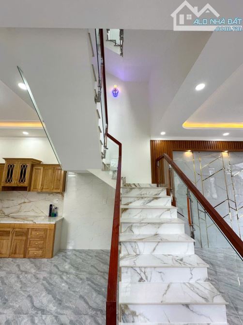 🌟 CHỦ GỞI BÁN NHÀ 1 TRỆT 2 LẦU (GÓC 2 MẶT TIỀN) ĐANG HOÀN THIỆN NGAY CẦU MỚI HOÁ AN - 2