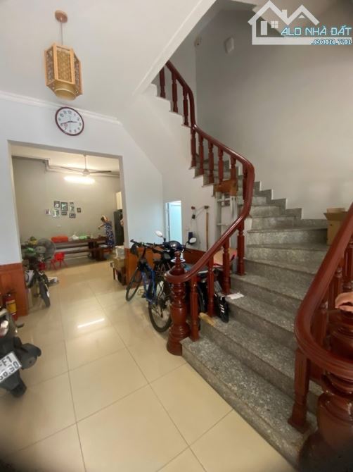 THƯỢNG THANH LONG BIÊN - VỊ TRÍ SIÊU ĐẮC ĐỊA -mặt ngõ tớ gấp đôi mặt phố -ô tô tải quay đầ - 2