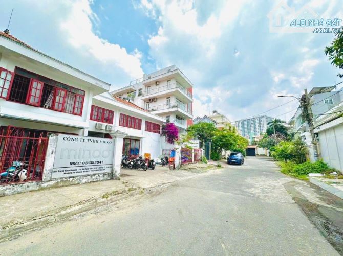 Bán Khuôn Đất 305m2(10mx30,5m) Ngay Trần Não,An Khánh,Quận 2-Giá Tốt 155tr/m2 - 2