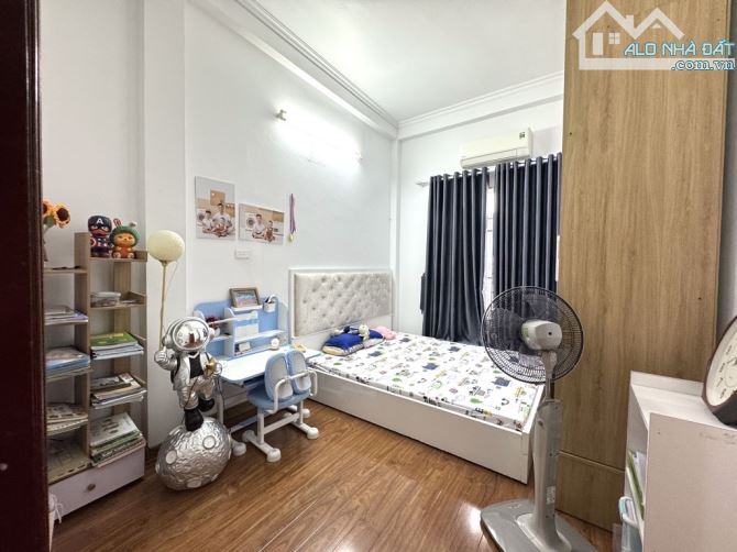 Bán nhà 54m2, LÔ GÓC 3 THOÁNG, Vũ Trọng Phụng thông Ngụy Như Kon Tum, 1 nhà ra phố, 14 tỷ - 2