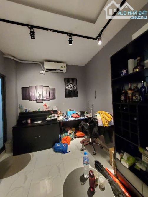 Hiếm khu vip Bình Thạnh! Hoàng Hoa Thám - 46m2 - 4 tầng 5PN - cách MT chỉ 1 căn chỉ 8.9 tỷ - 2