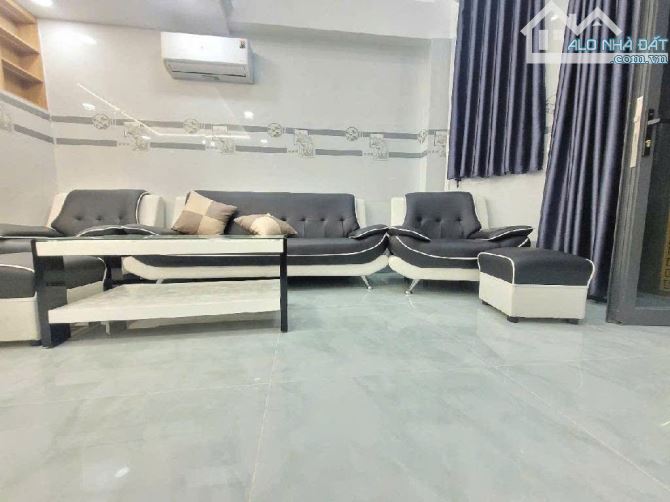 Nhỉnh 7 tỷ. Xe hơi vào nhà. Nguyễn Thượng Hiền, p5, Bình Thạnh. 4m*8m. 4 tầng. - 2