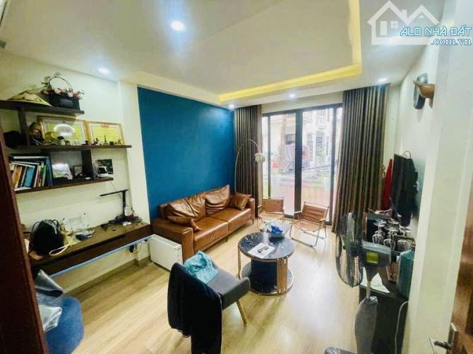 Nhà KIM MÃ-Ô tô tránh- Kinh doanh đỉnh- Nhỉnh 18 tỷ. - 2