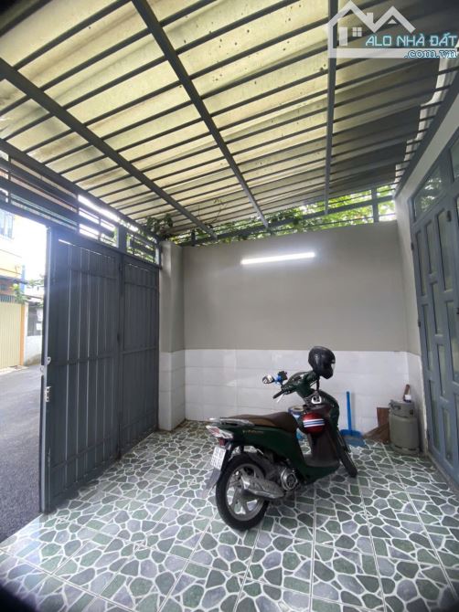 NHÀ ĐẸP GIÁ RẺ. VỊ TRÍ VÍP HXH THÔNG 3 TẦNG SÁT NGUYỄN ẢNH THỦ. SHR FULL THỔ - 2