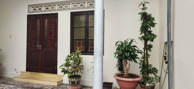 Rất hiếm,hạ 2 tỷ bán nhà 3 tầng hẻm Biệt Thự khu phố Tây, cách biển 200m, dt 92m còn 12tỷ - 2