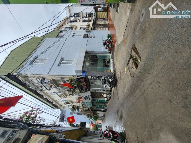 SIÊU PHẨM HOÀI ĐỨC - LÔ GÓC - Ô TÔ TRÁNH - 32m² - Nhỉnh 6 tỷ - 2