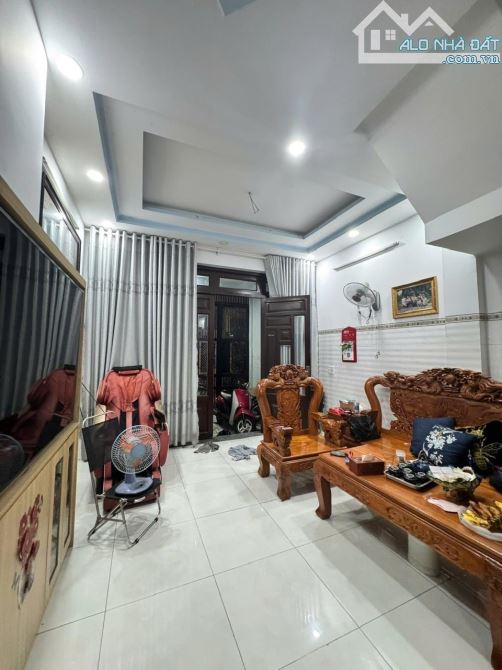 Bán nhà hẻm xe hơi thông gần mặt tiền đường Linh Đông, Thủ Đức. 100m2, 7.99 tỷ. - 2
