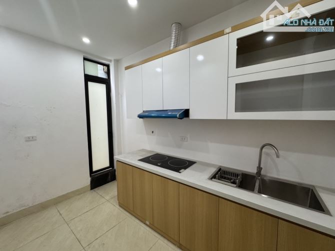 Bán nhà Kim Quan Thượng- ô tô đỗ cổng, nhà rộng- Chẵn 6 tỷ - 2