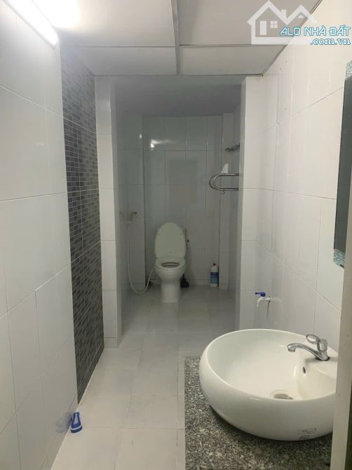 Bán nhà mặt tiền khu cư xá Tỉnh Đội, gần Quảng Trường, P.Tân Phong, 4,2x23m. Giá 4,8 tỷ - 3