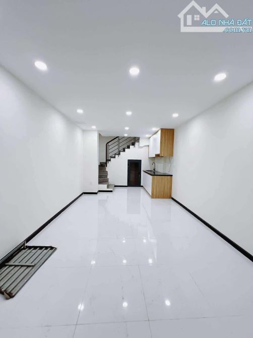 5.8 Tỷ -QUẬN 1 - TRẦN ĐÌNH XU- 5 TẦNG BTCT KIÊN CỐ - MỚI ĐẸP XÁCH VALI VÀO Ở NGAY - 3