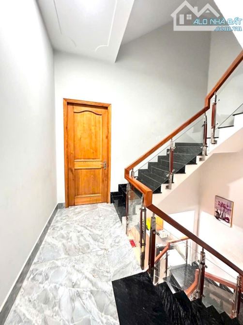 Mặt tiền KD - Trần Thị Hè - Ngay Nguyễn Ảnh Thủ - 80m2 - 4 tầng - Giá 8,6 tỷ - 3