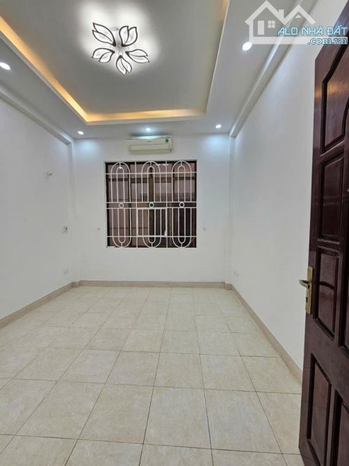TRUNG TÂM MỸ ĐÌNH- CÁCH SÂN VẬN ĐỘNG 500M - NHÀ ĐẸP LONG LANH- GIÁ CHỈ NHỈNH 6 TỶ - 3