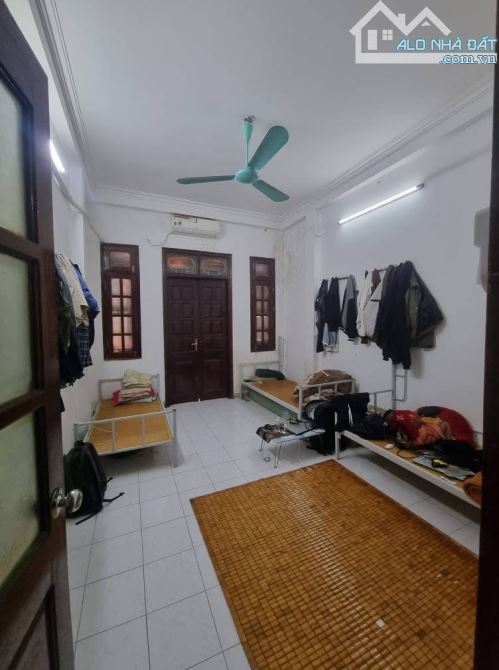 Bán nhà Đầm Trấu, Hai Bà Trưng, ô tô đỗ tránh, Phân lô: DT45m2 - 3