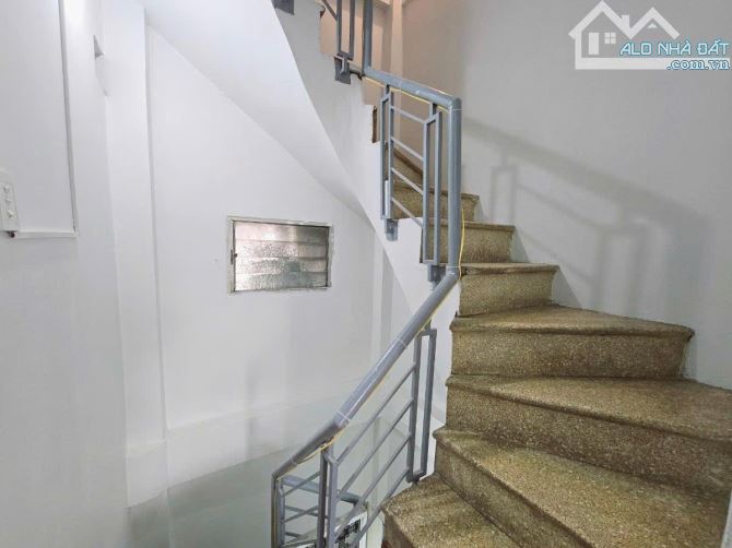 CHỈ 7 TỶ 300 TRIỆU - NÚI TRÚC - BA ĐÌNH - 6T - NGÕ THÔNG Ô TÔ TRÁNH - KINH DOANH SẦM UẤT - 3