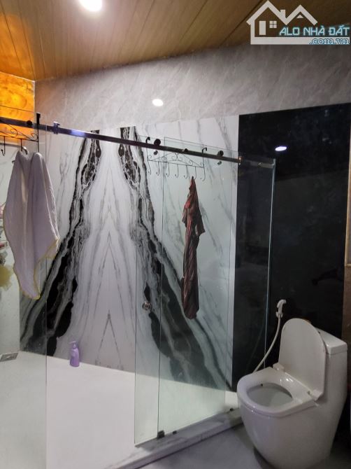 Bán nhà hẻm Dương Bá Trạc Phường 1 Quận 8. Nhà nở hậu L, nhà mới, gần Tiểu học Nguyễn Trực - 3