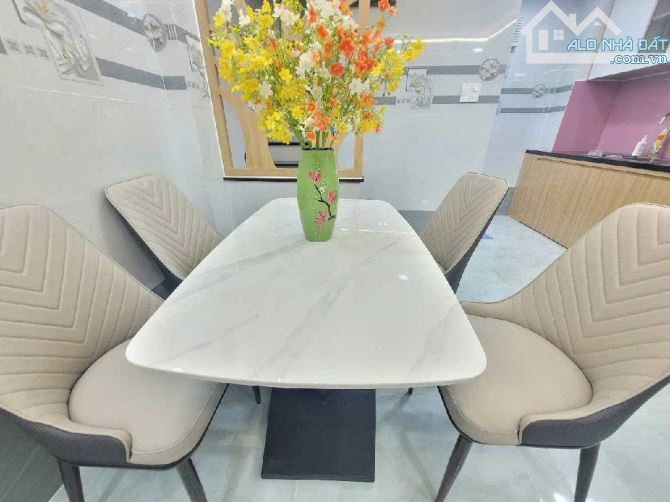 Nhỉnh 7 tỷ. Xe hơi vào nhà. Nguyễn Thượng Hiền, p5, Bình Thạnh. 4m*8m. 4 tầng. - 3