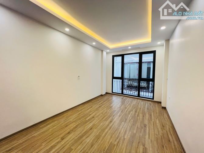 Bán nhà Tây Tựu, Bắc Từ Liêm, 30 m2, 6 tầng, giá 5.3 tỷ  Ô TÔ ĐỖ - 3