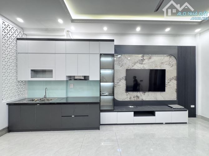 Bán nhà phố Đàm Quang Trung, 50m2- 6 tầng- mt4.3m- 11.5 tỷ, gần mặt phố, ngay cạnh AEON - 3