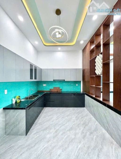 Bán nhà 1 Trệt 2 lầu 50m2 SHR thổ cư đường ô tô (P. Quang Vinh) chỉ 4 tỉ - 3