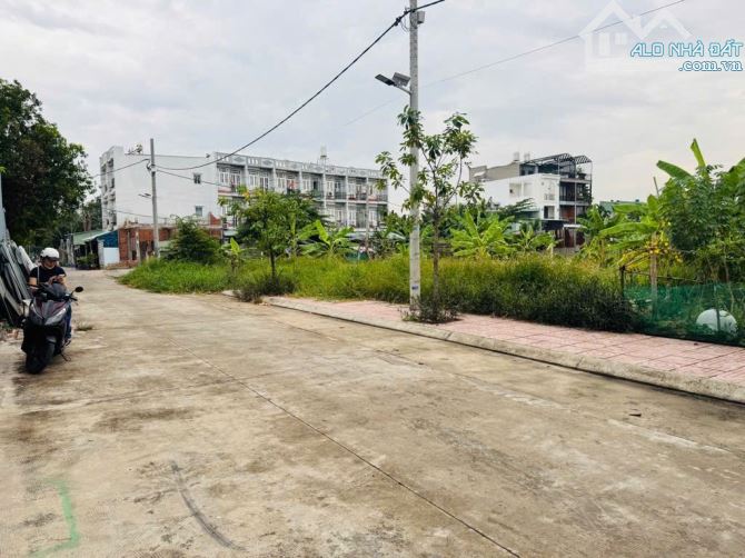 Bán đất Mặt Tiền đường THẠNH XUÂN 25, phường THẠNH XUÂN, Q12, dt540m²(17x33).Đường 8m - 3