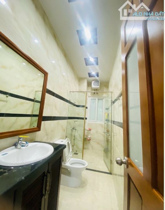 Nhà 4 Tầng – Cực đẹp – Mặt tiền Phan Đăng Lưu – Vị Trí Kinh Doanh – 100m2 – Giá 1x tỷ - 5
