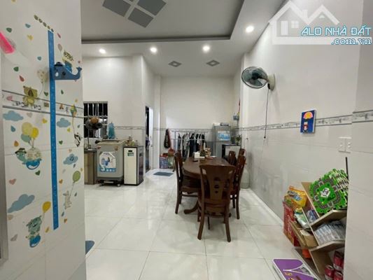 HẺM Ô TÔ - SÁT MẶT TIỀN, NGUYỄN VĂN TẠO, LONG THỚI, NHÀ BÈ, 3 TẦNG, 93.0M2, 4.5 TỶ - 3