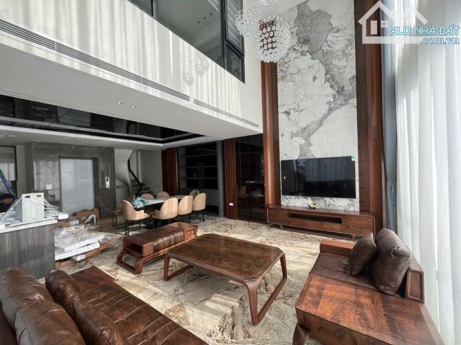 Bán nhà Ngõ 111 Lâm Hạ, 7 tầng thang máy, 2 Oto tránh view hồ, Dt 70m2 mt 5m - 3