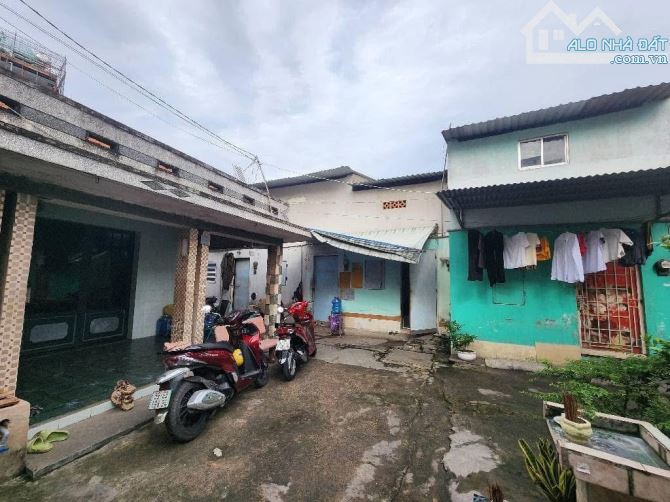 BÁN ĐẤT TẶNG DÃY TRỌ - BÌNH TRỊ ĐÔNG BÌNH TÂN - DT KHỦNG - 440,3M2, CÔNG NHẬN ĐỦ - 23TY - 3