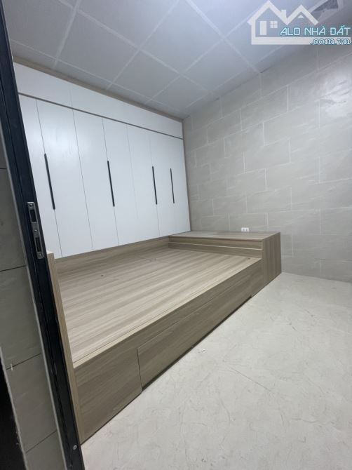 Bán tập thể Tầng 1 Ban cơ yếu Chính Phủ phố Nguyễn Chí Thanh,sử dụng70m2 giá 4,15tỷ(có TL) - 4