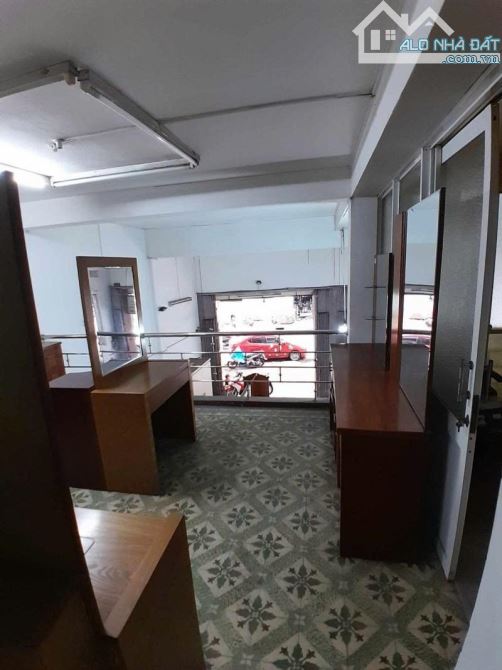 ĐẦU TƯ SIÊU THỊ, SHOWROOM NGAY 2 MẶT TIỀN ÔNG ÍCH KHIÊM – NGUYỄN HOÀNG – 397M² – 81 TỶ r - 4