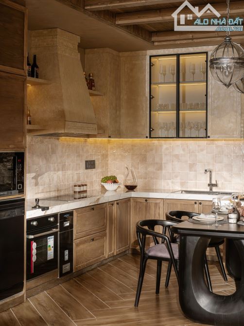 🏡 Bán Nhà Phố full nội thất cao cấp Mặt Tiền Trần Anh Tông,p8 Sổ Hồng Riêng BAO HOÀN CÔNG - 4