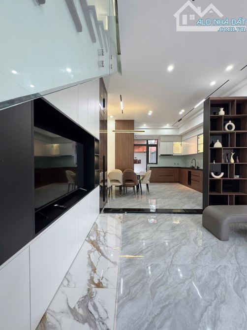 NHÀ BÁN MẶT TIỀN KINH DOANH NGUYỄN PHÚC CHU - GÓC 2 MẶT TIỀN - Loctran - 4