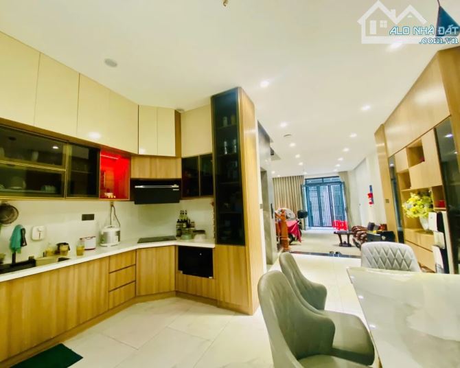 CHỈ 18.5 TỶ! NHÀ VIP 4 TẦNG THANG MÁY, 5X17, FULL NỘI THẤT CAO CẤP ĐƯỜNG C1, TÂN BÌNH - 4