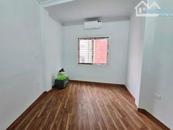 CHỈ 7 TỶ 300 TRIỆU - NÚI TRÚC - BA ĐÌNH - 6T - NGÕ THÔNG Ô TÔ TRÁNH - KINH DOANH SẦM UẤT - 4