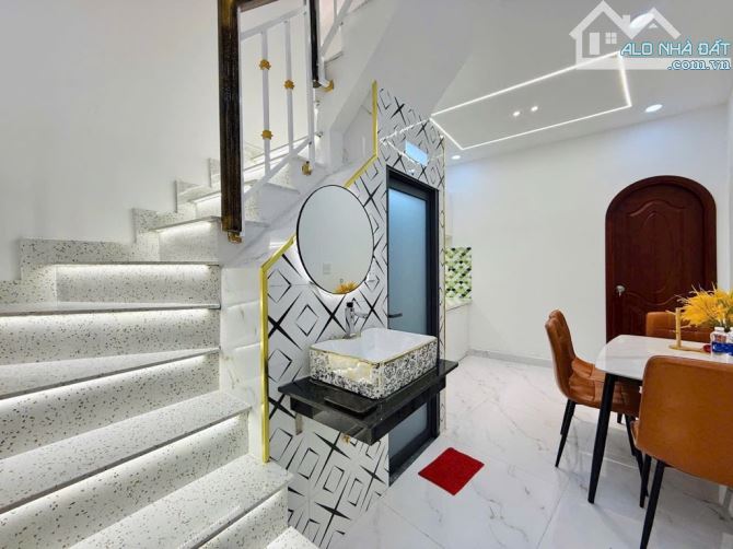 Bán nàh đẹp full nội thất 33m2, Quang Trung, P14, Gò Vấp, SHR, 3.15tỷ - 4