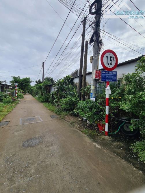 🌾 Cần bán 2150 m2 đất nhánh NGUYỄN THIỆN THÀNH.  👍 Vị trí : thuộc Phường Hoà Thuận, xe ô - 4