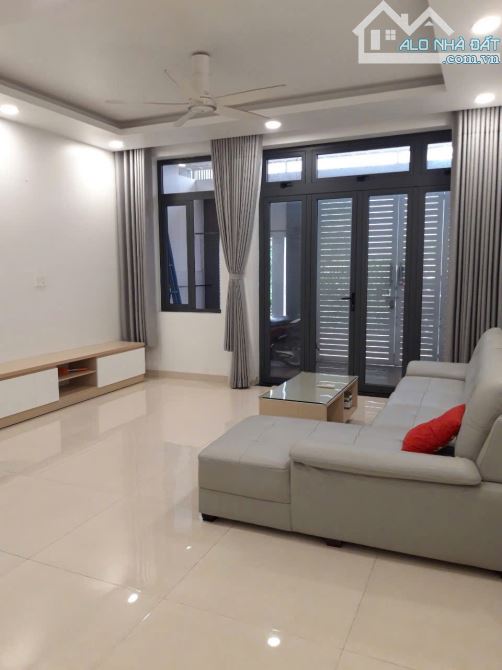 Nhà 3 tầng đường 102 - Lê Văn Việt, Tăng Nhơn Phú A, Q9 - DT: 5 x 18 = 80m2. Hẻm xe tải 🚛 - 4