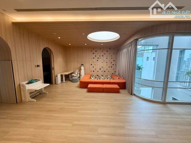 BÁN TOÀ NHÀ MẶT PHỐ HUẾ,VỊ TRÍ KIM CƯƠNG BẬC NHẤT Q.HOÀN KIẾM,DT300MX10T,GIÁ 6XX TỶ - 4