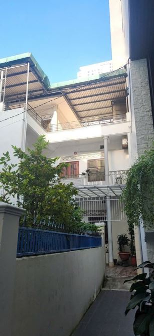 Rất hiếm,hạ 2 tỷ bán nhà 3 tầng hẻm Biệt Thự khu phố Tây, cách biển 200m, dt 92m còn 12tỷ - 4