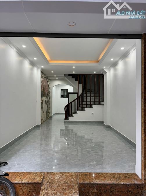 NHÀ MẶT NGÕ PHÂN LÔ TRẦN THÁI TÔNG, 40M2 5T, GIÁ 11 TỶ, NHÀ DÂN XÂY Ở VÀ KINH DOANH - 4