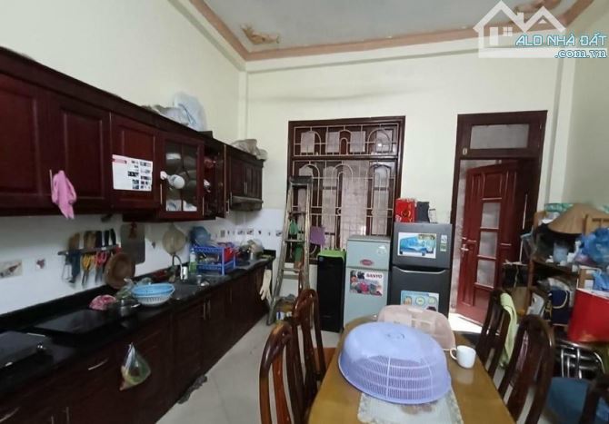 NHÀ ĐẸP PHÂN LÔ NGỌC KHÁNH BA ĐÌNH 11TỶ 55M 5T MT 4M NHÀ 2 THOÁNG TRƯỚC SAU Ở SƯỚNG 20M ÔT - 4