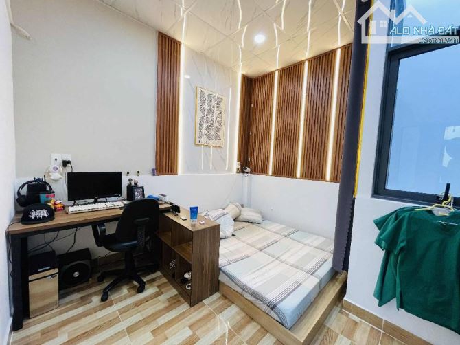 Siêu phẩm lung linh 3 tầng 4.8 x 10 m sổ hồng chính chủ Thống Nhất Gò Vấp chỉ 6 tỷ - 4
