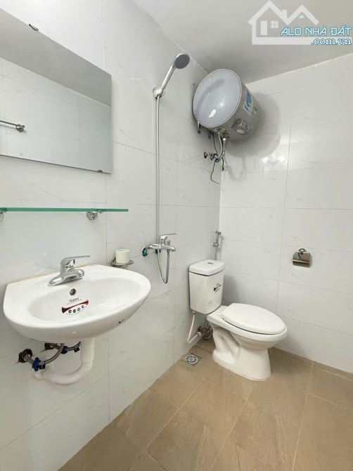 Cần bán nhà đẹp mới Lạc Long Quân, DT 35m2 4 tầng MT 3.6m, giá TL 7.96 tỷ - 4