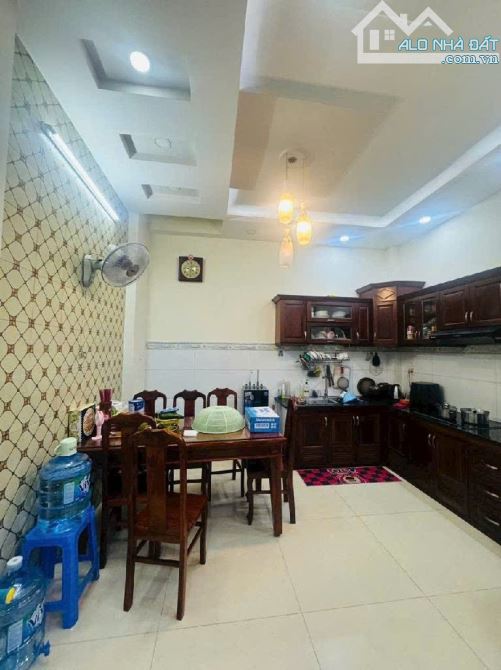 Bán nhà chính chủ 4 tầng 4,2x12 - Hẻm xe hơi nằm nhà - Thống Nhất P16 Gò Vấp chỉ 6 tỷ xíu - 4